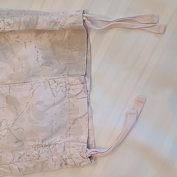 Style and Co adjustable pink and gray adjustable Capri draw string waist size 8 - Picture 5 of 9